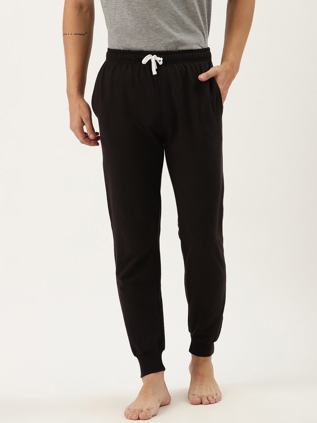 

Rodzen Men Black Solid Lounge Joggers