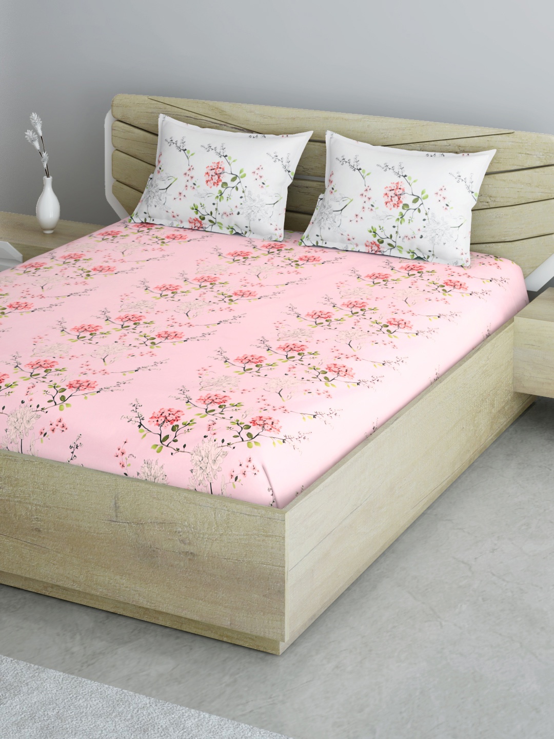 

Aura Pink & Green Floral Print 144 TC Cotton 1 Queen Bedsheet with 2 Pillow Covers