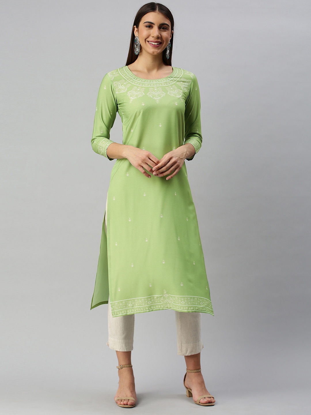 

AHIKA Women Green & White Ethnic Motifs Printed Kurta