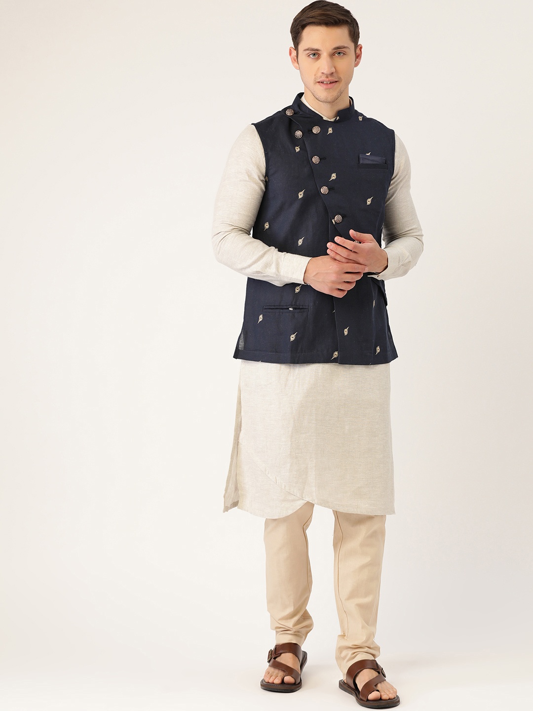 

Manyavar Men Cream-Coloured Solid Kurta Churidar with Nehru Jacket