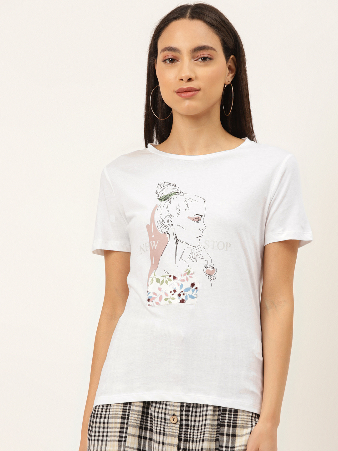 

Madame Women Off-White & Black Graphic Print Round Neck T-shirt