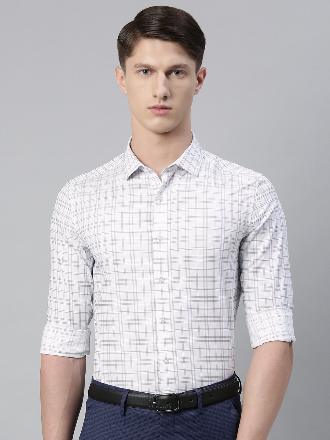 

Louis Philippe Men White & Navy Blue Regular Fit Checked Formal Shirt