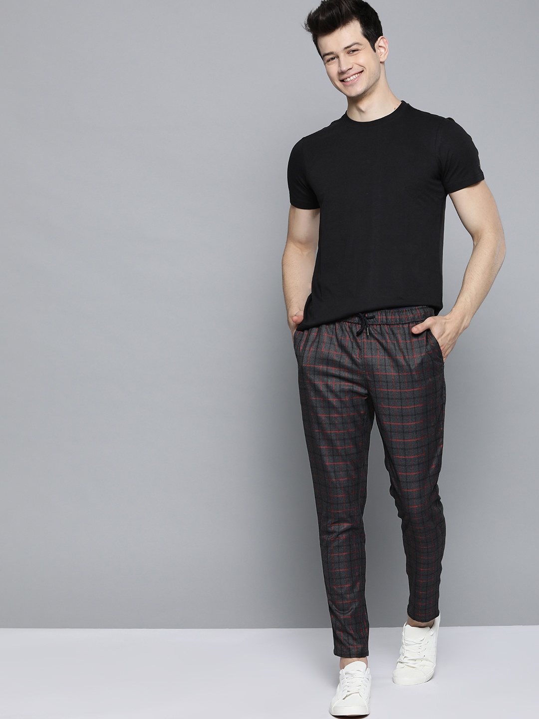 

Mast & Harbour Men Charcoal Grey & Red Regular Fit Checked Trousers