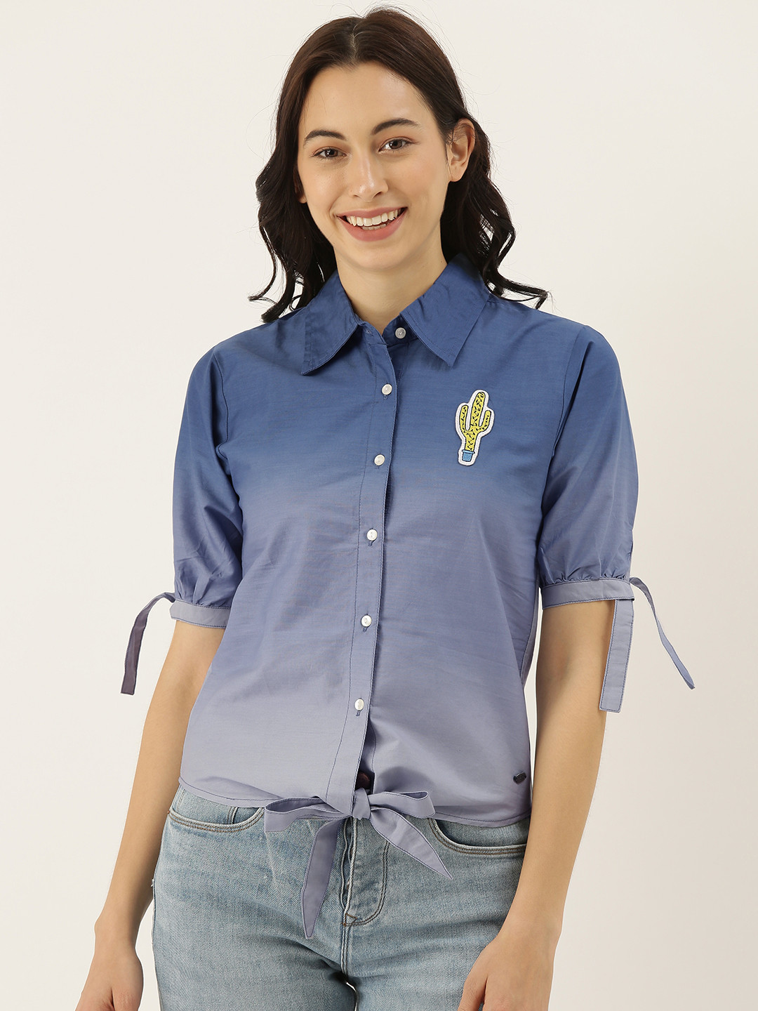 

Campus Sutra Women Blue & Grey Regular Fit Ombre Casual Shirt with Applique