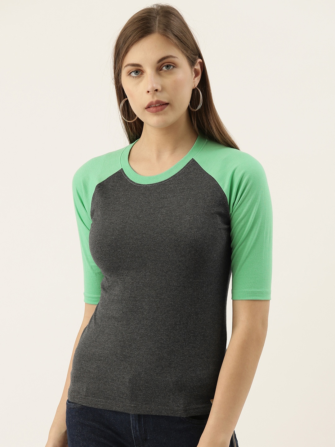 

Campus Sutra Women Charcoal Grey & Green Solid Round Neck Pure Cotton T-shirt
