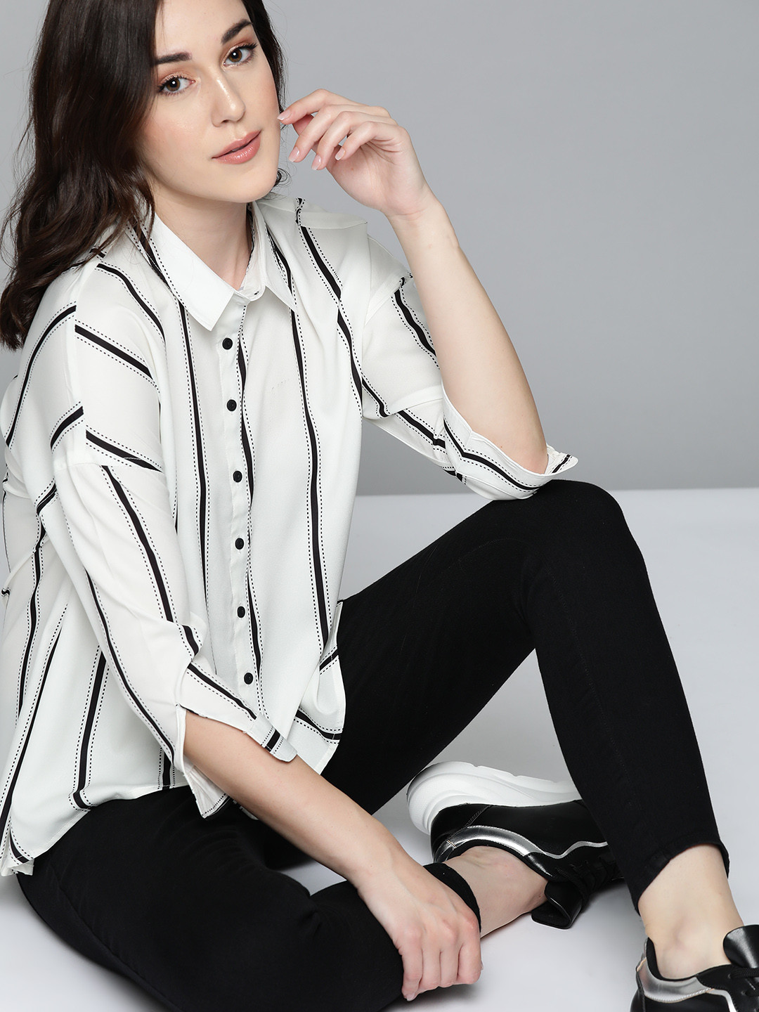 

Harvard Women Off-White & Black Regular Fit Striped High-Low Casual Shirt