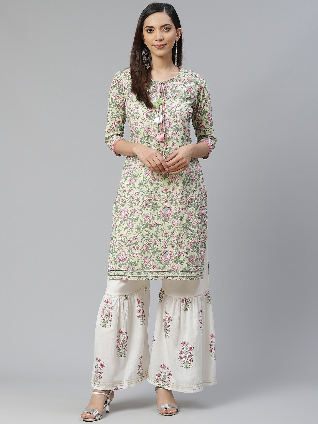 

Yuris Women Green & Off-White Pure Cotton Printed Kurta with Sharara