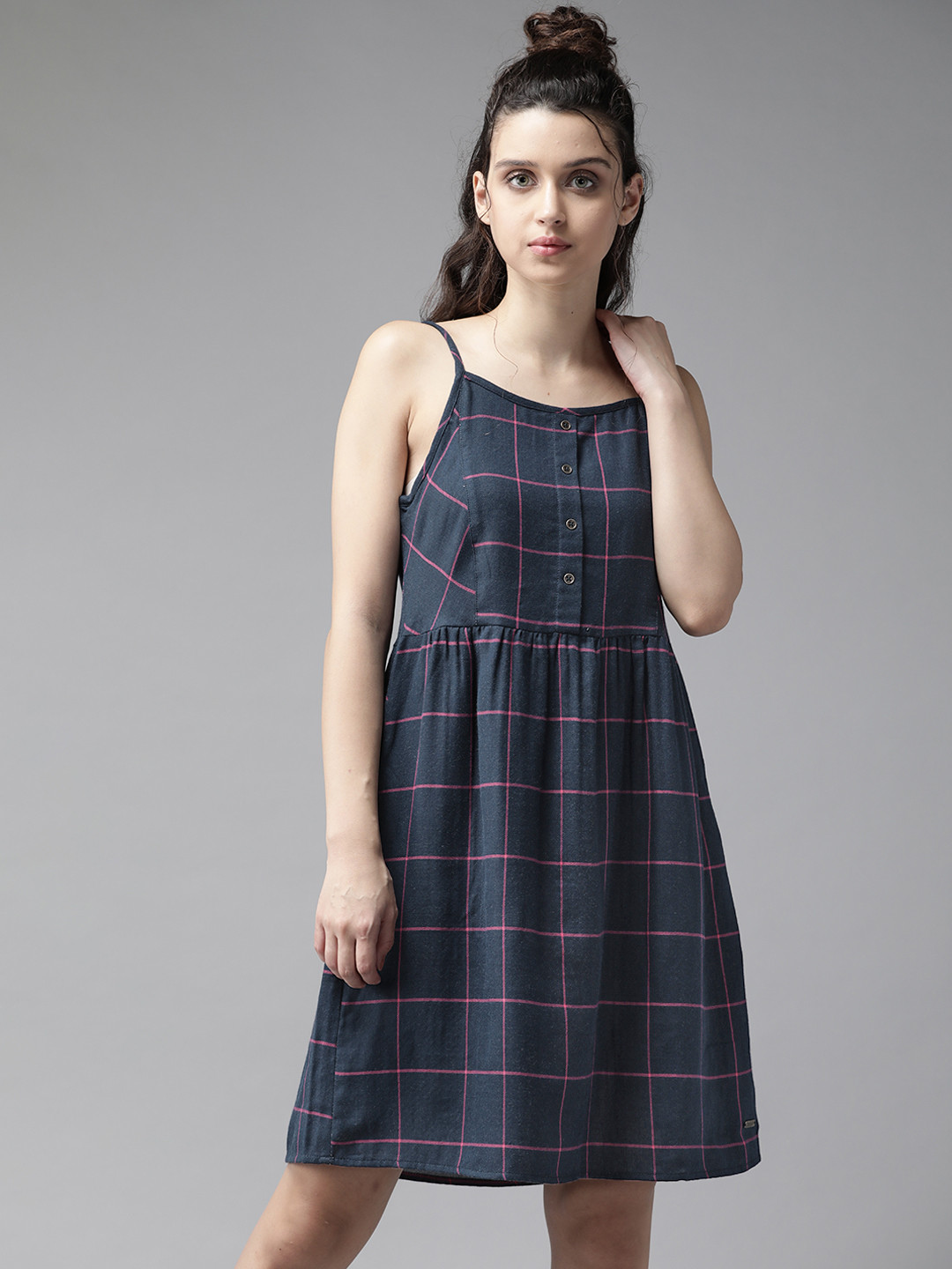 

The Roadster Lifestyle Co Women Navy & Pink Pure Cotton Checked A-Line Dress, Navy blue