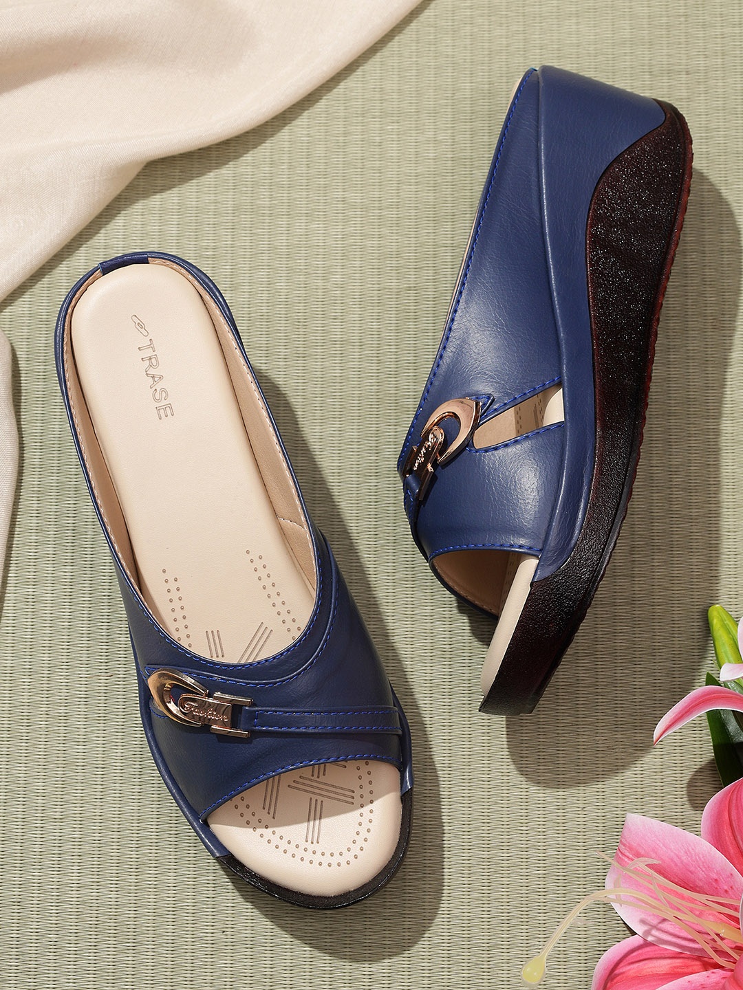 

TRASE Women Blue Solid Peep Toes