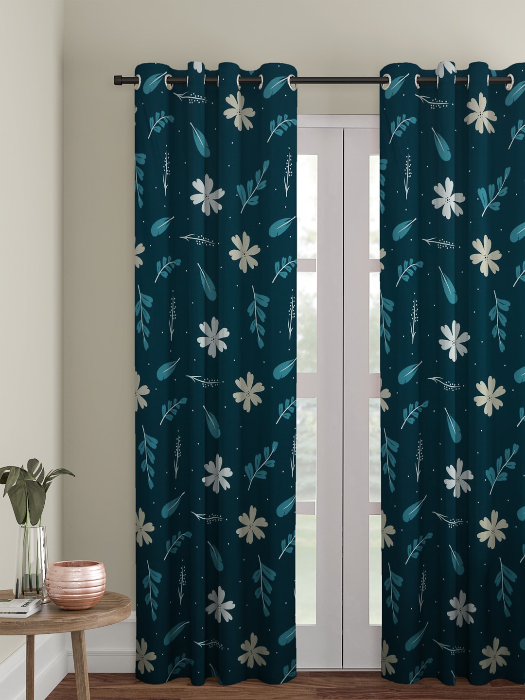 

Cortina Teal Gn & White Single Floral Printed Door Curtain