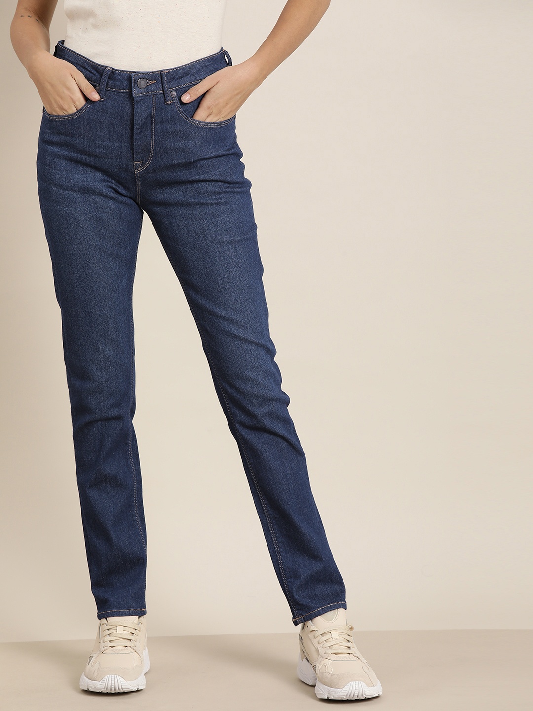 

Moda Rapido Women Blue Regular Fit Mid-Rise Clean Look Jeans