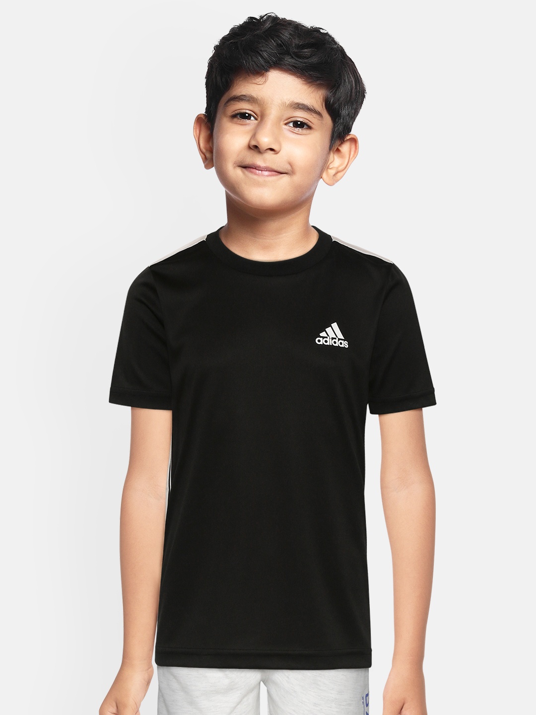 

ADIDAS Boys Black 3 Stripes CON Solid Climalite Round Neck T-shirt