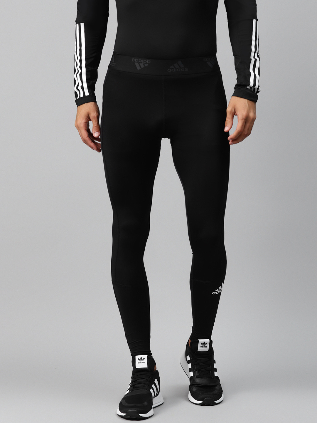 

ADIDAS Men Black Solid Tight Fit Knitted Long Tights