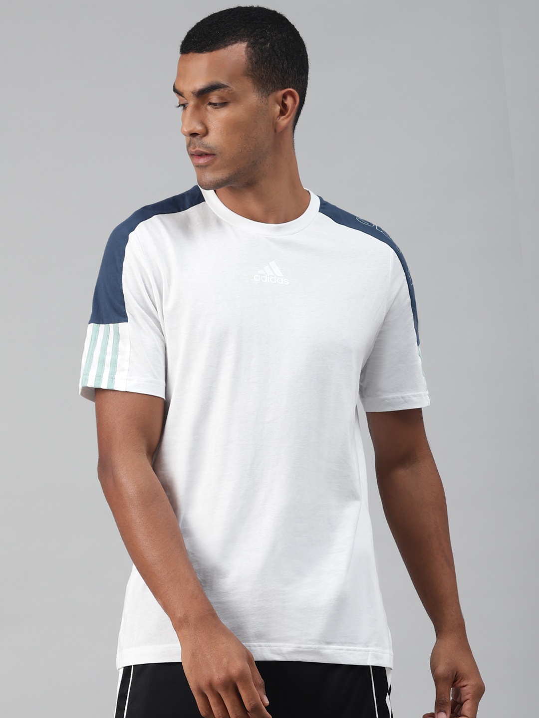 

ADIDAS Men White M CB LIN Pure Cotton T-shirt
