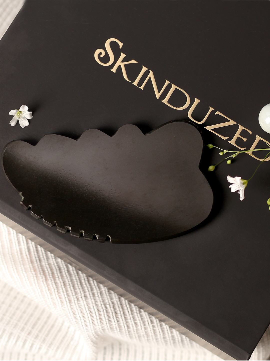 

SKINDUZED Black Bian Stone 3 Side Guasha