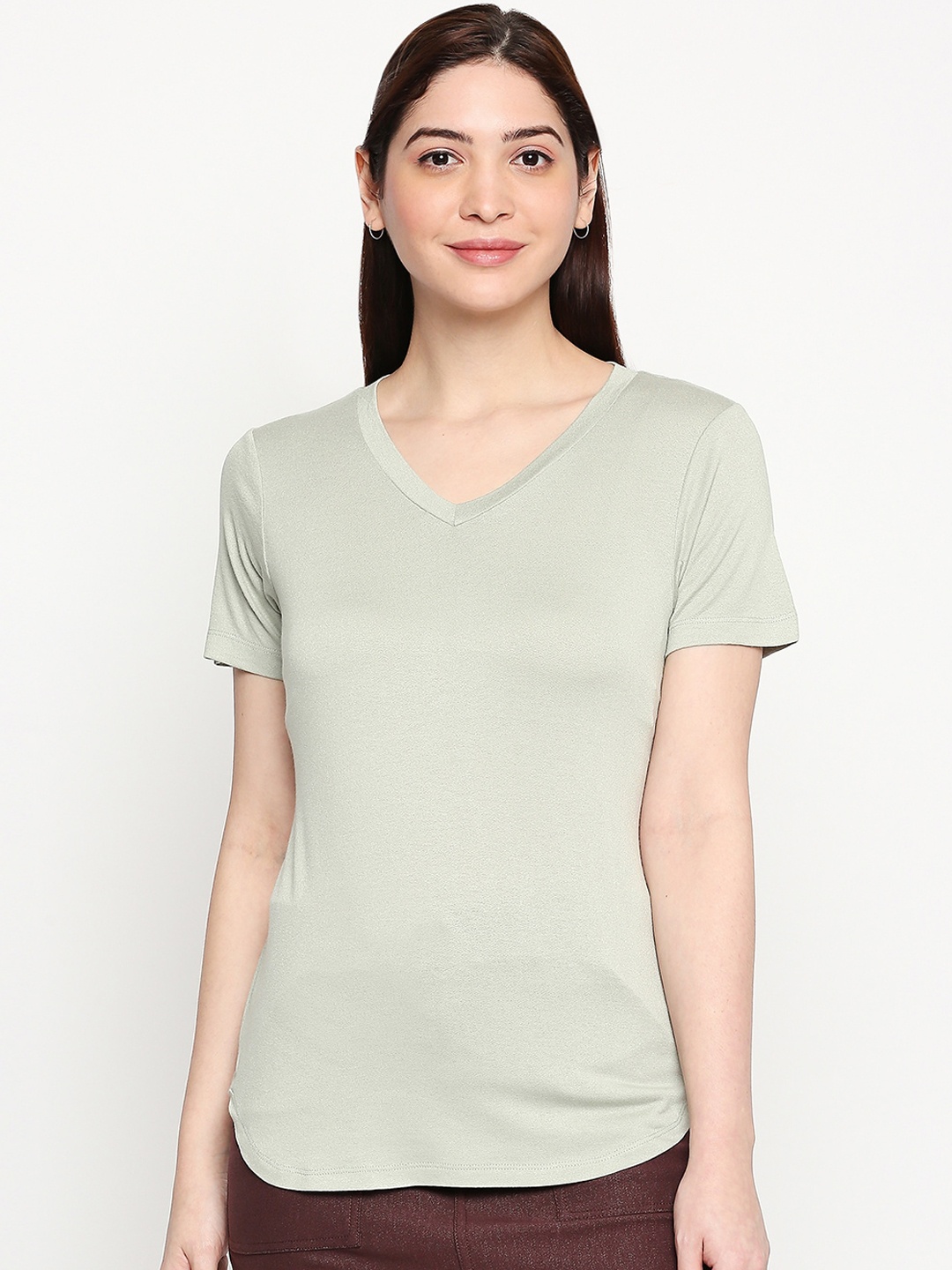 

inocenCia Women Green Solid V-Neck T-shirt