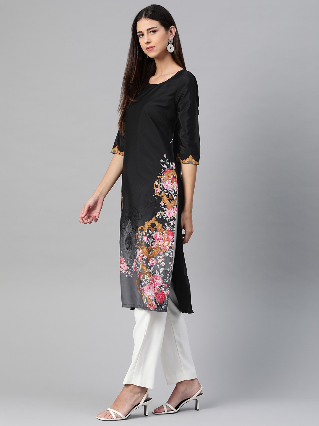 

AURELIA Women Black Floral Printed Floral Kurta