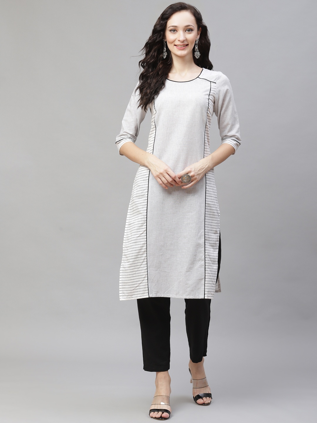 

AURELIA Women White & Black Striped Striped Straight Kurta