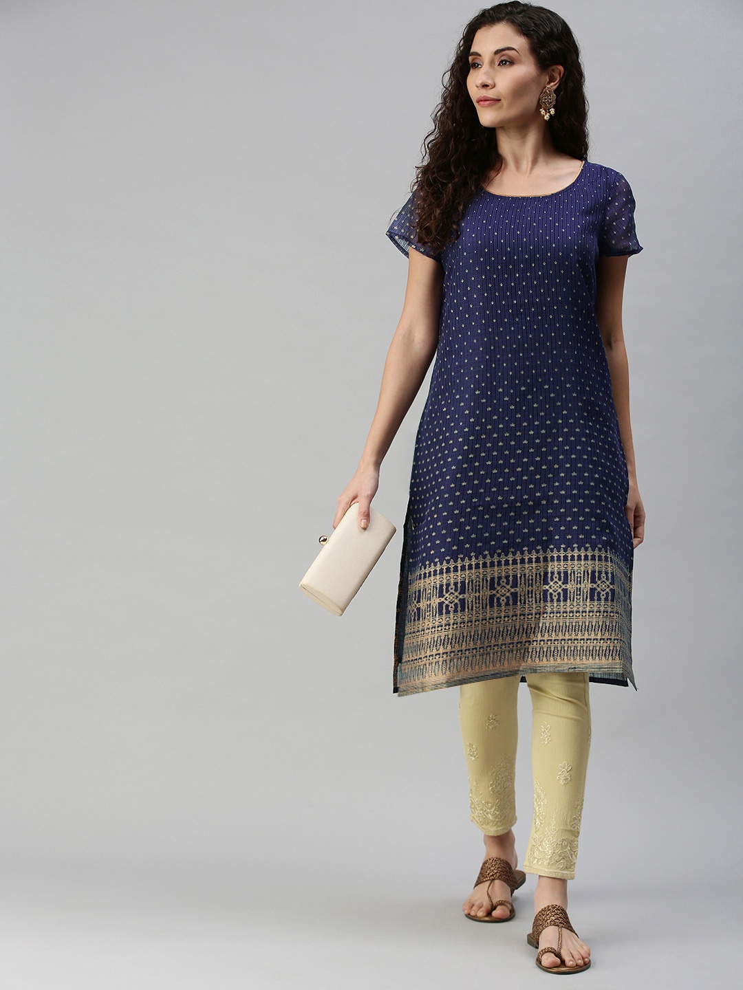 

AURELIA Women Teal Blue Yoke Embroidered Kurta