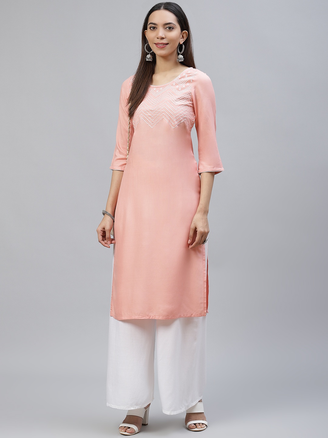 

AURELIA Women Peach-Coloured & Silver Chevron Yoke Design Thread Work Kurta