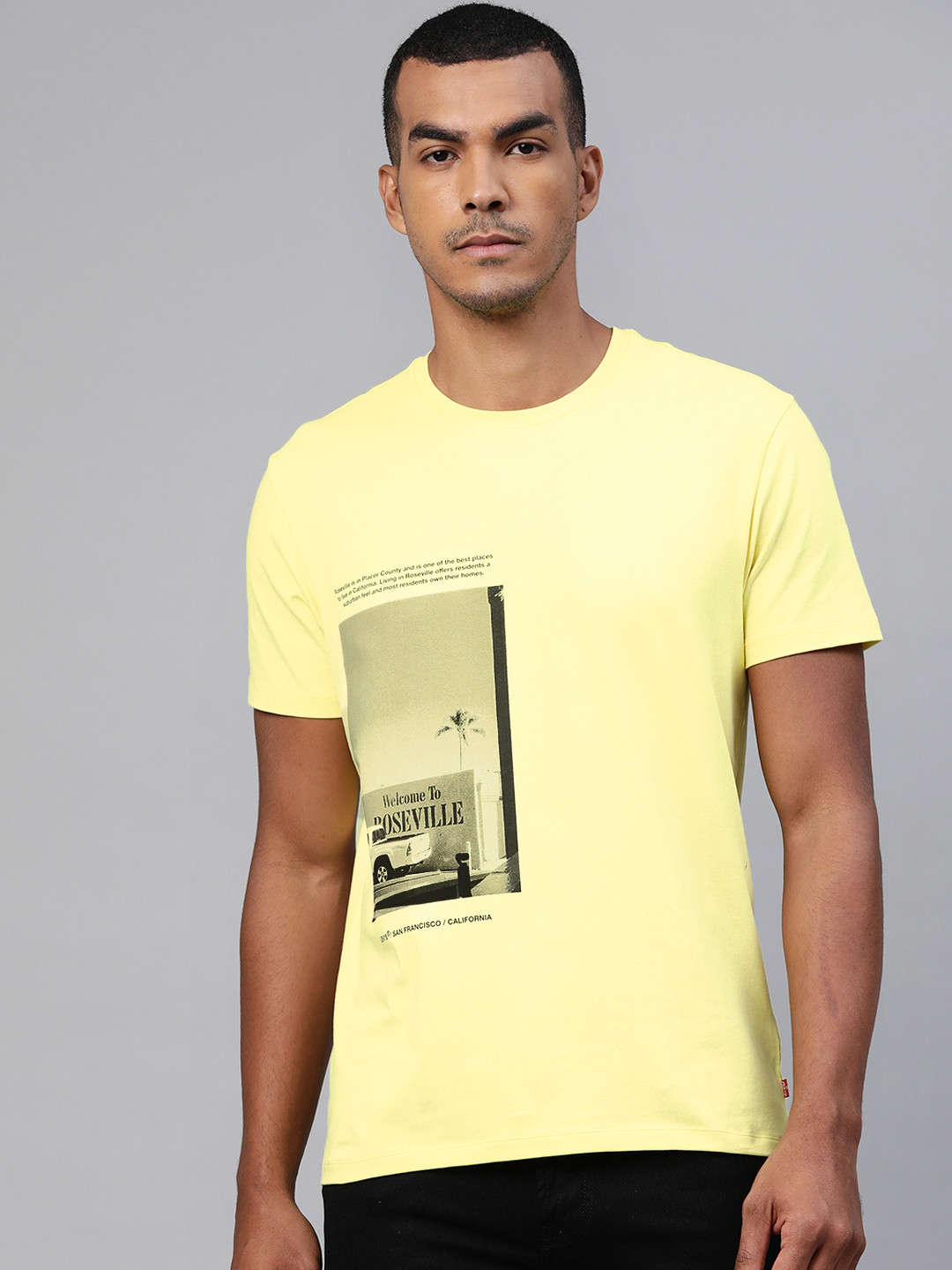 

Levis Men Yellow & Black Graphic Printed Round Neck T-shirt