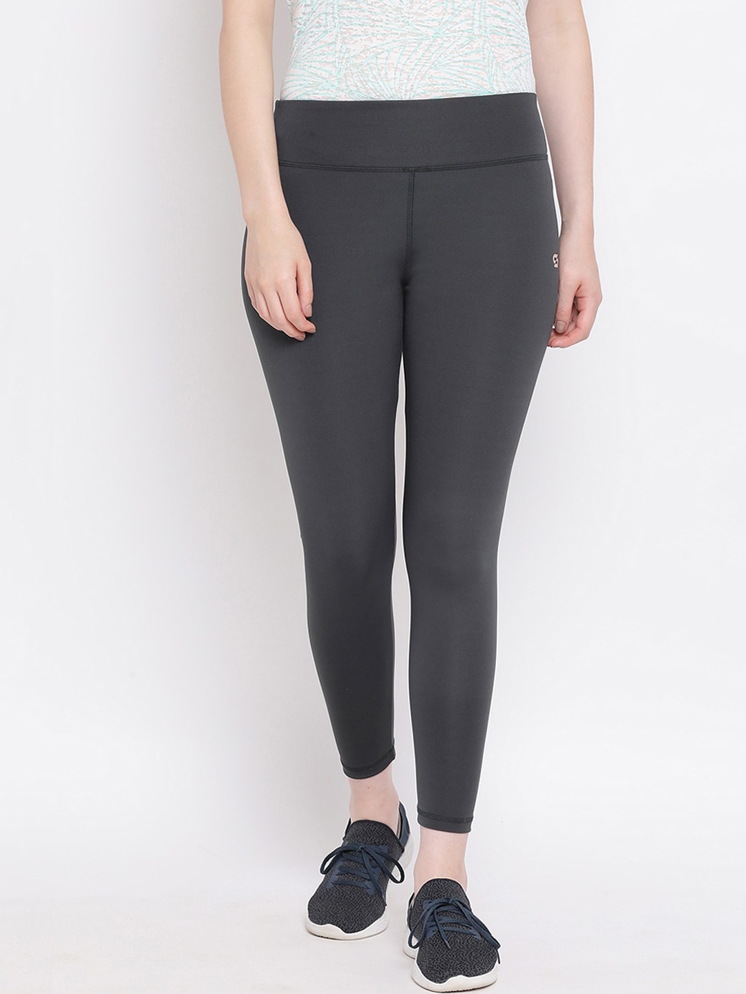 

Spolei Women Grey Solid Tights