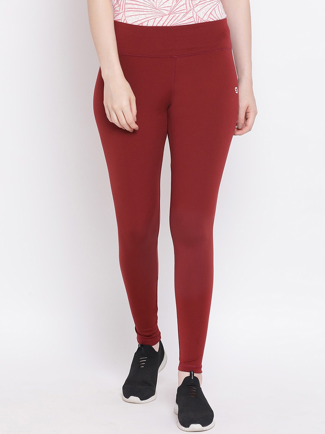 

Spolei Women Maroon Solid Tights