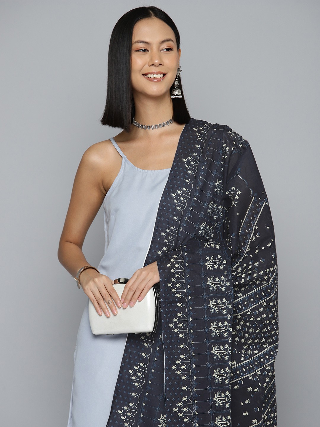 

Vishudh Ethnic Motifs Print Pure Cotton Dupatta, Navy blue
