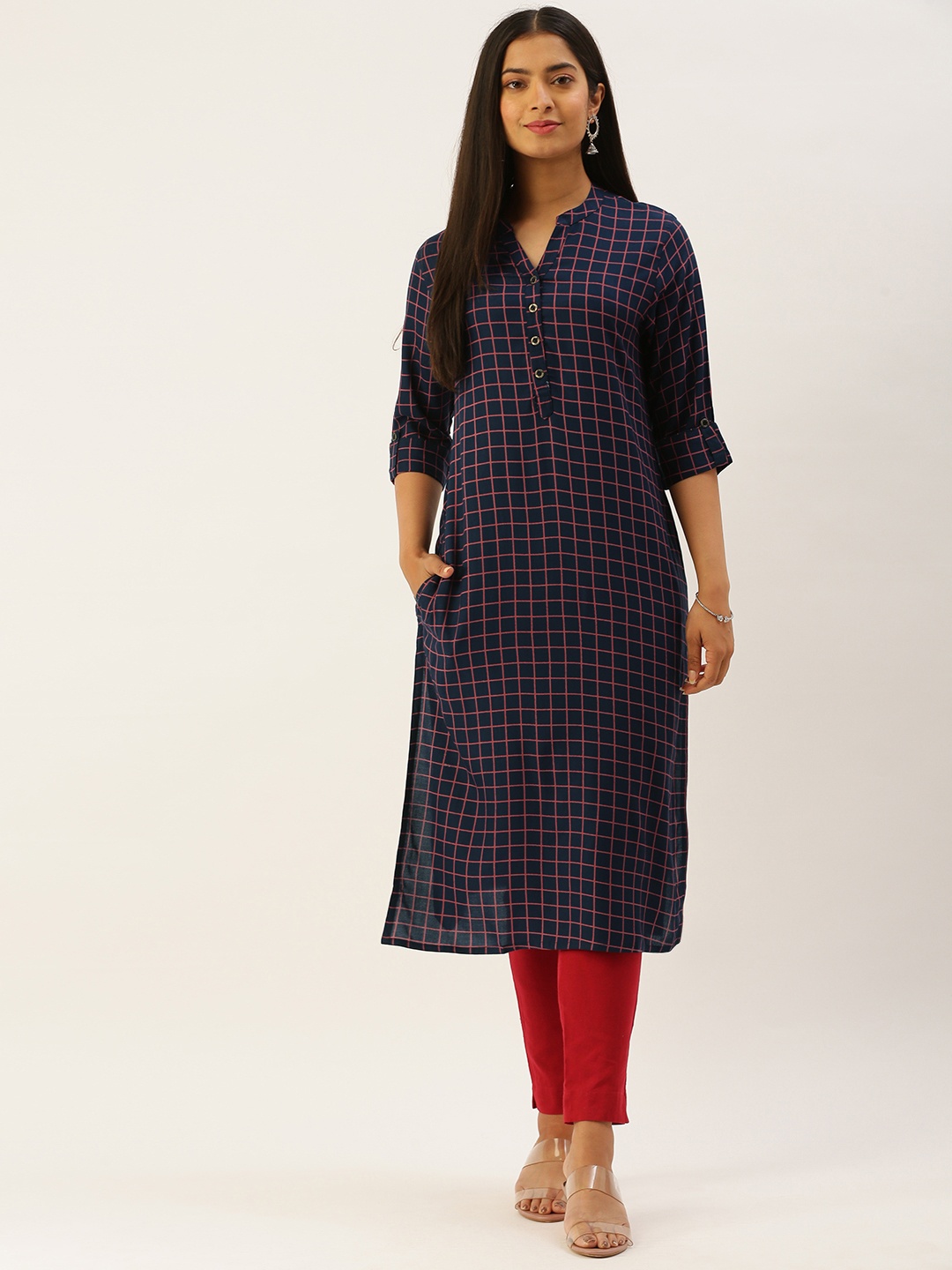 

AMUKTI Navy Blue & Pink Checked Straight Kurta