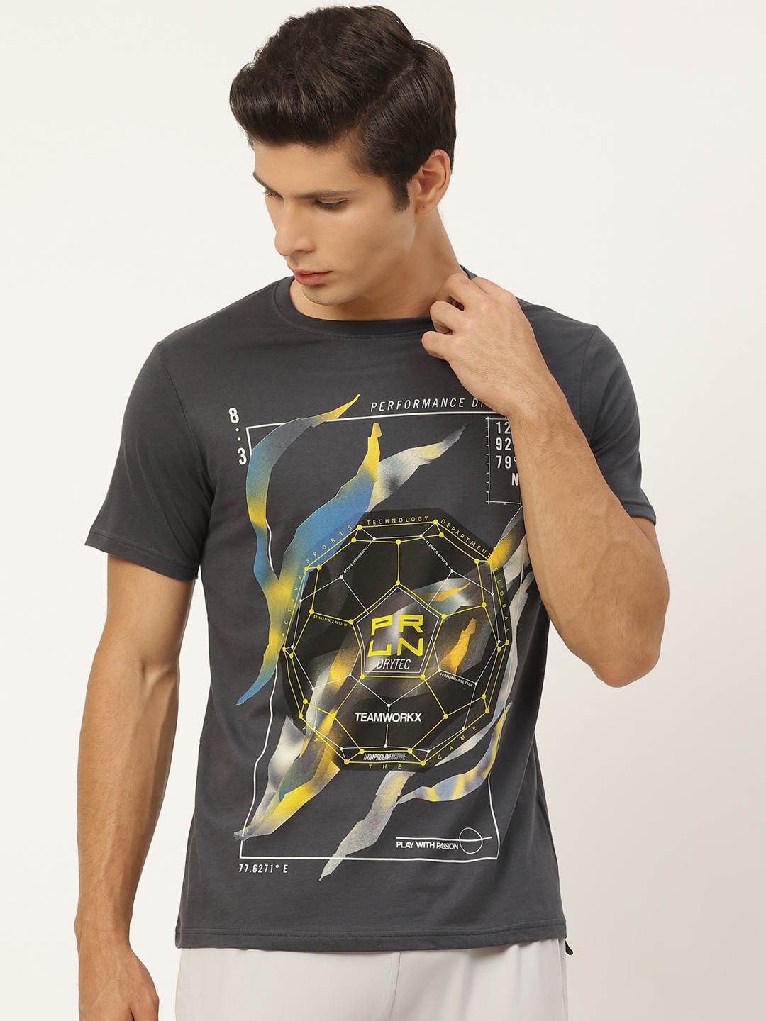 

Proline Active Men Grey & Yellow Printed T-shirt