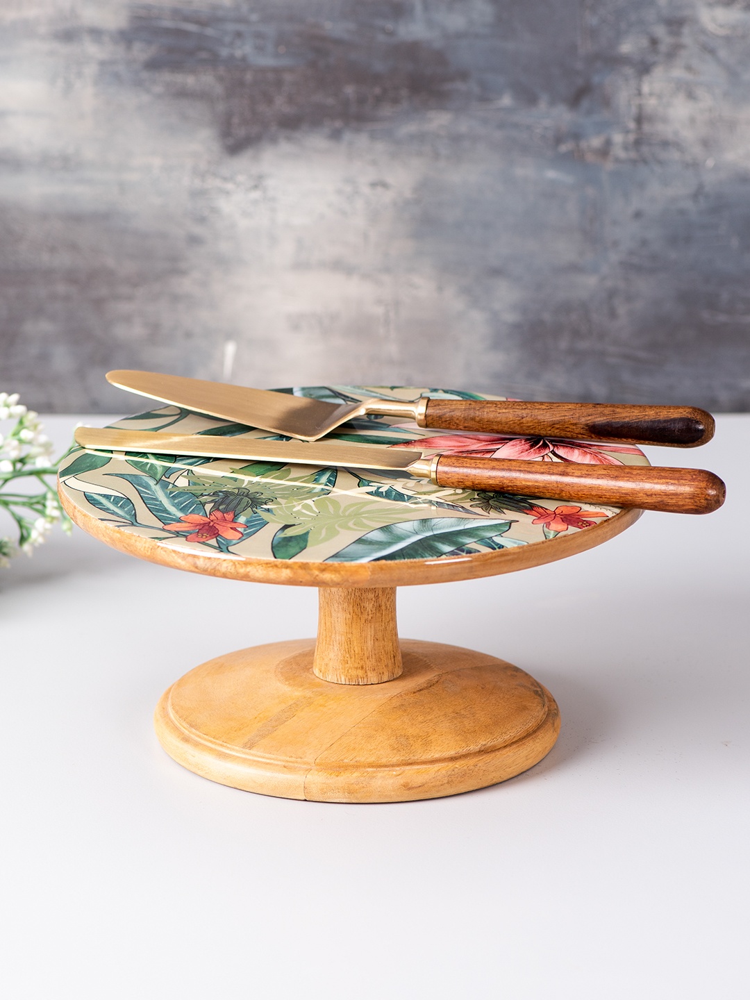 

nestroots Brown & Gold-Toned Printed Wood & Stainless Steel Cake Stand Set