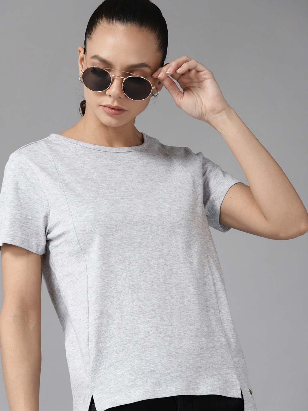 

Roadster Women Grey Melange T-shirt