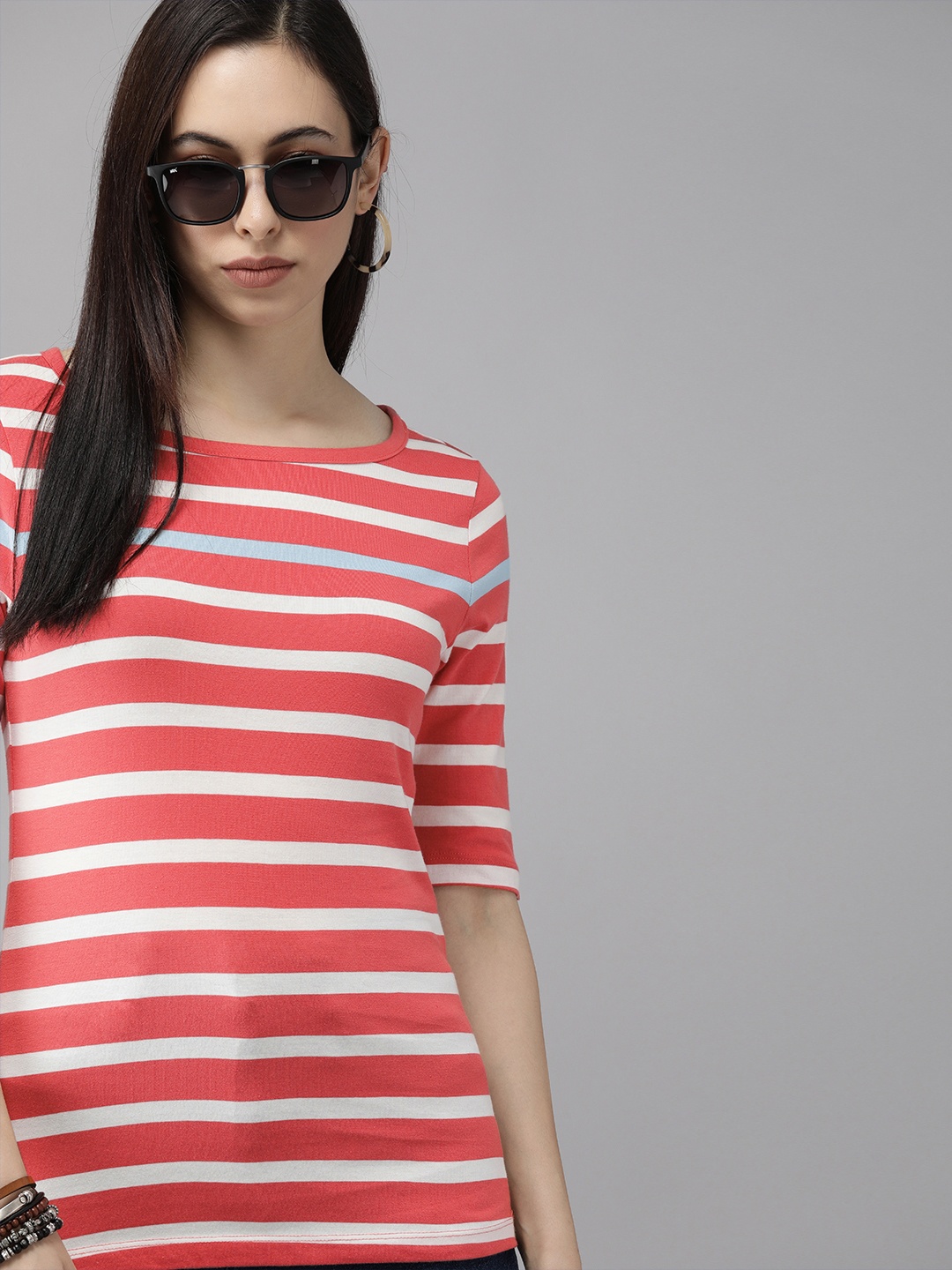 

The Roadster Lifestyle Co Women Red White Striped T-shirt