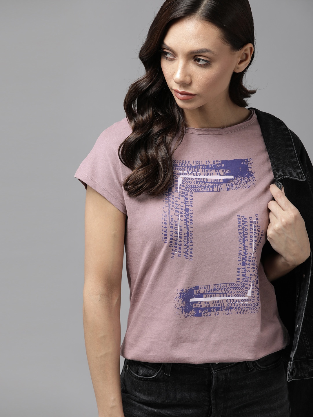 

Roadster Women Mauve & Blue Typography Printed Pure Cotton T-shirt
