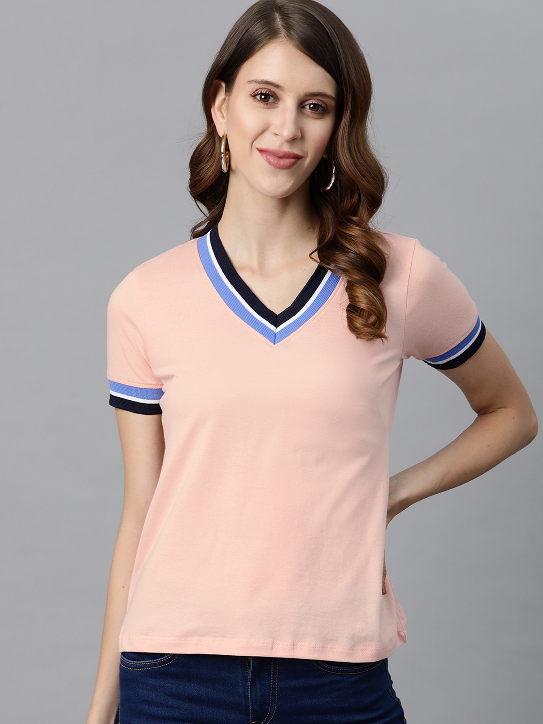 

Metronaut Women Pink V-Neck Solid T-shirt