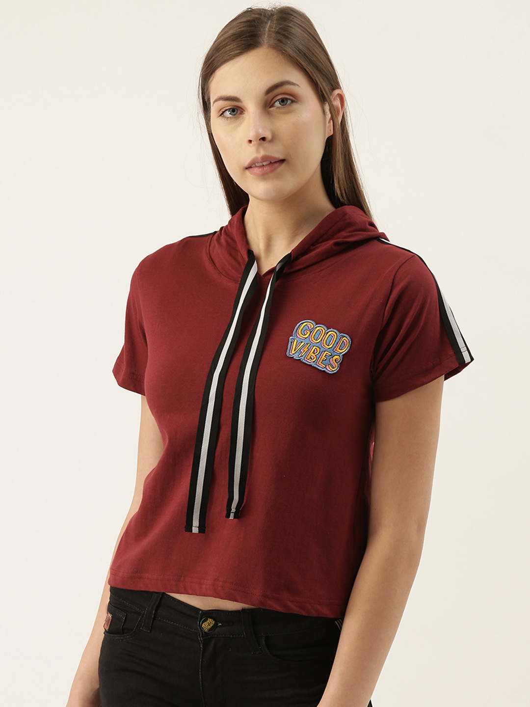 

Campus Sutra Women Maroon Solid Hooded Pure Cotton T-shirt with Applique Detail