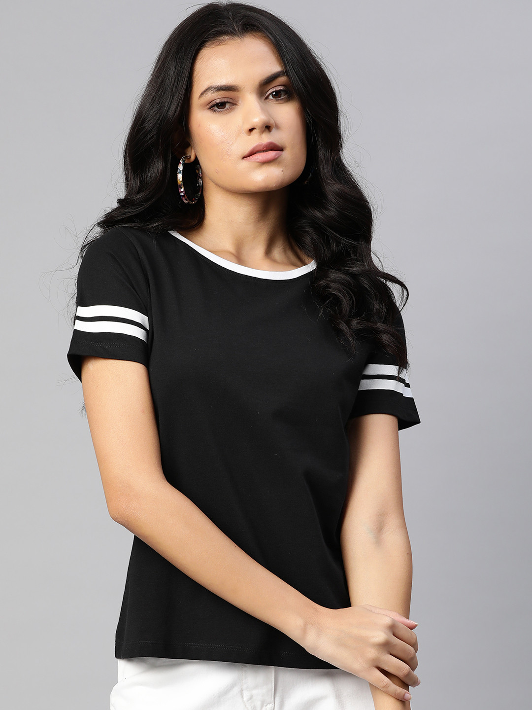 

Metronaut Women Black Pure Cotton Solid Pure Cotton T-shirt