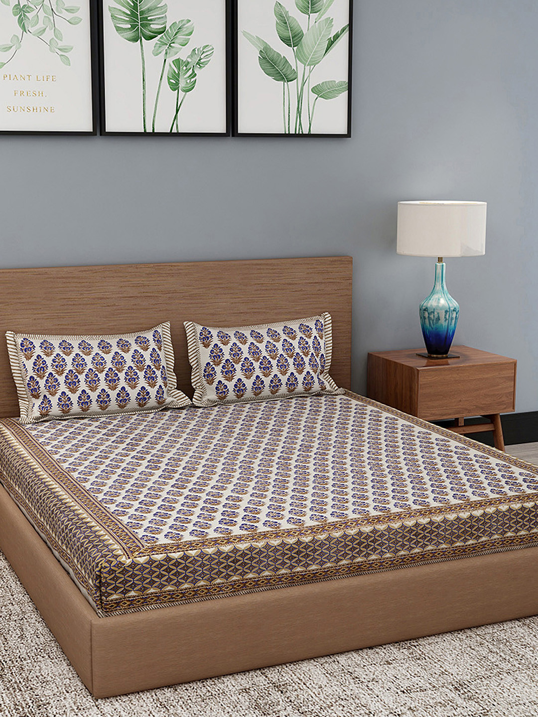 

Gulaab Jaipur White & Navy Block Print 400 TC Cotton 1 King Bedsheet & 2 Pillow Covers