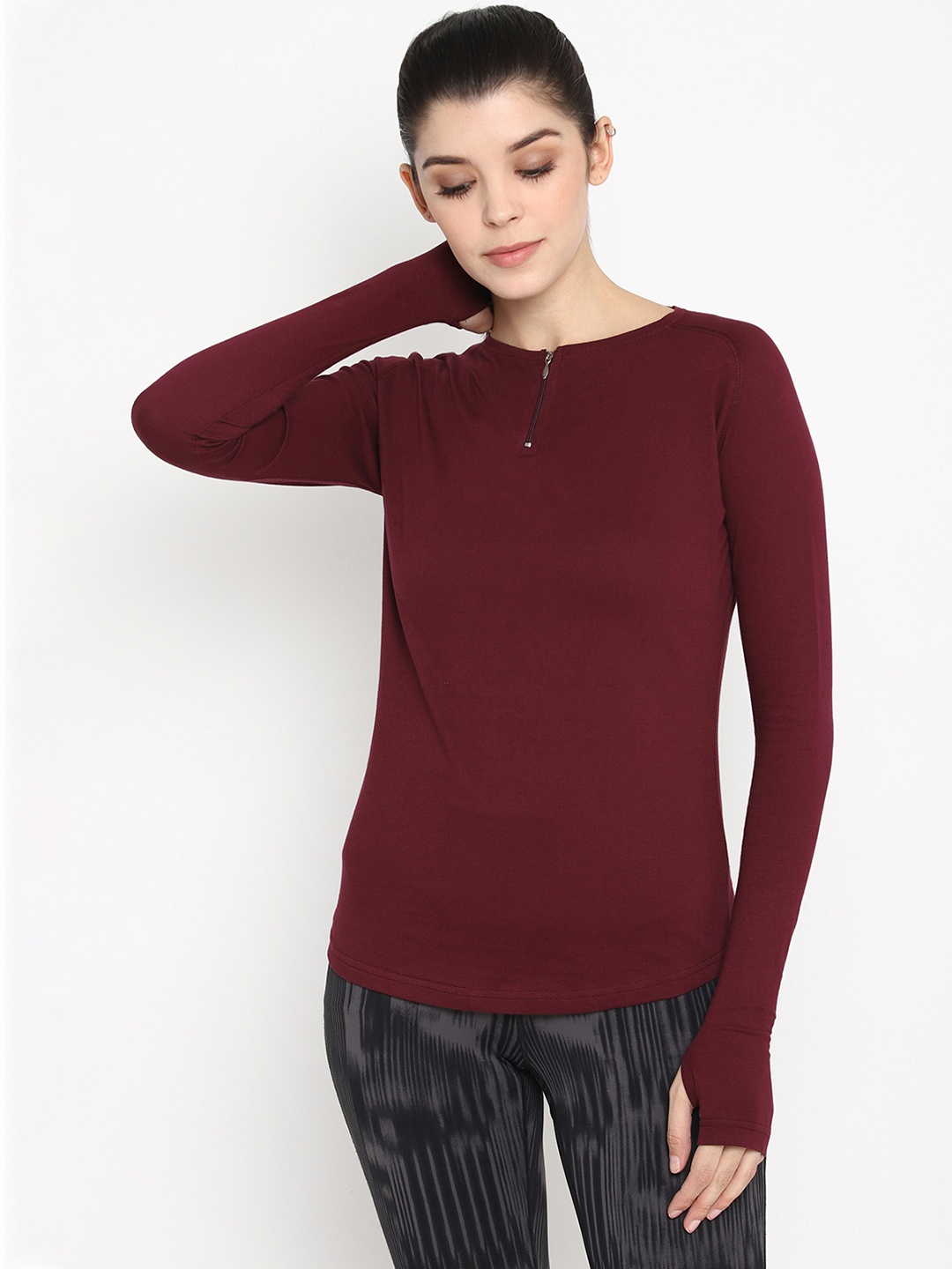 

appulse Women Maroon Solid Henley Neck T-shirt