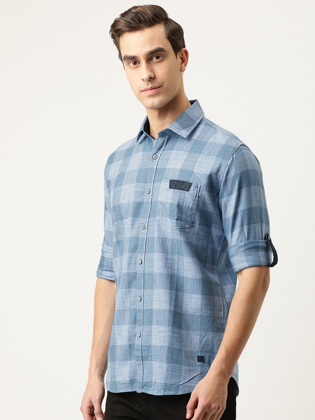 

Campus Sutra Men Blue Checked Casual Shirt