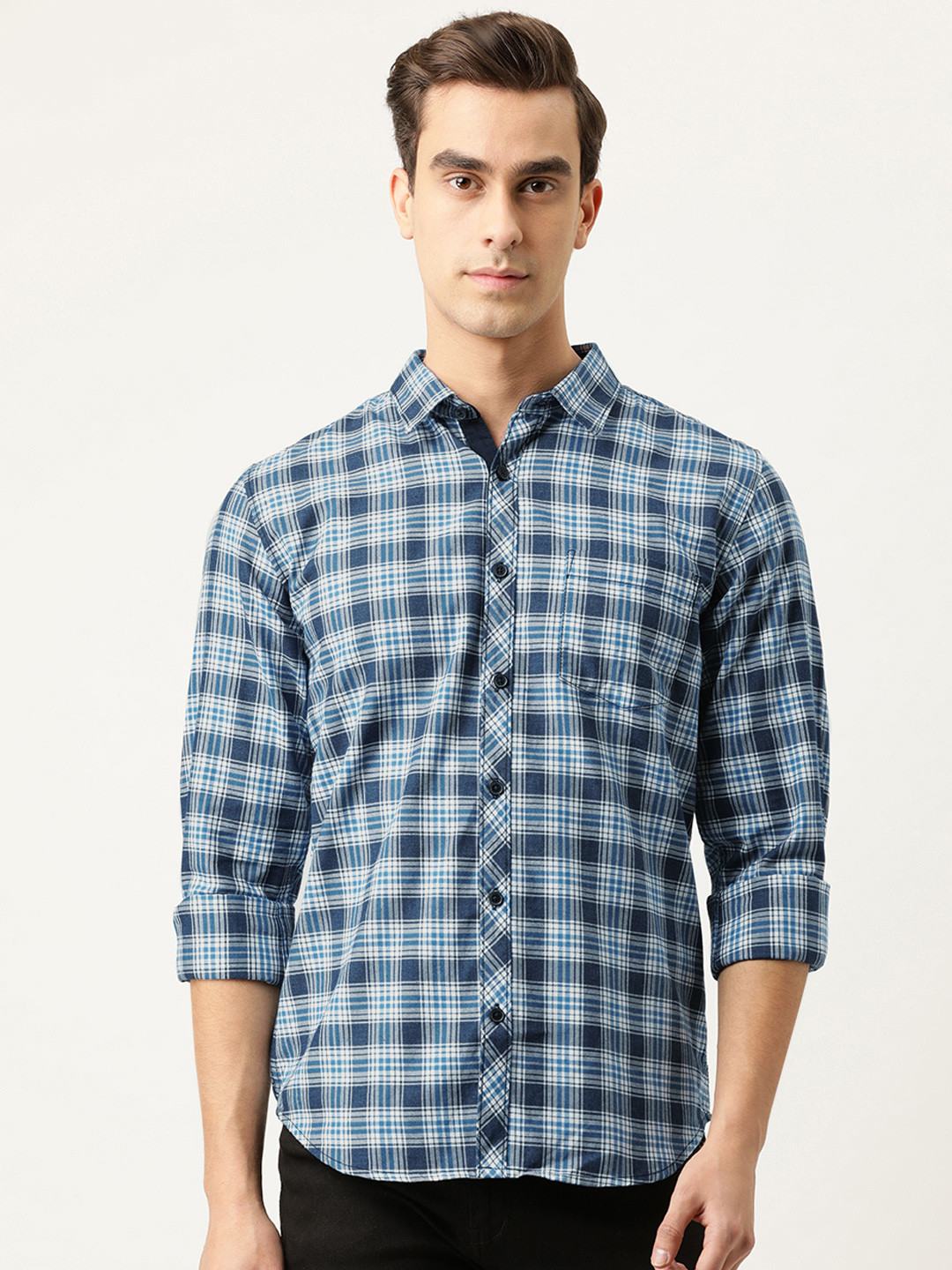 

Campus Sutra Men Blue & White Regular Fit Checked Casual Shirt