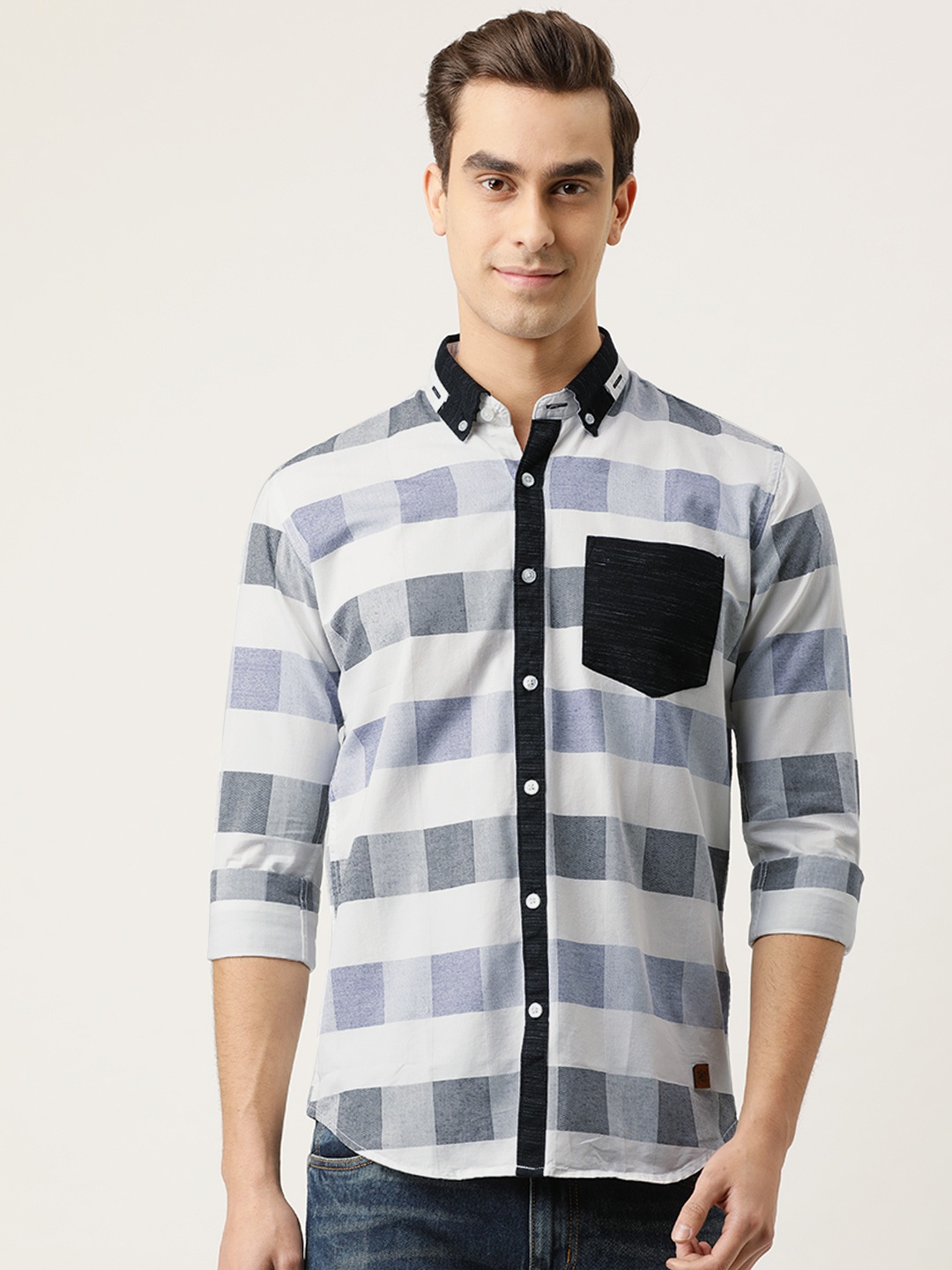 

Campus Sutra Men White & Blue Regular Fit Checked Casual Shirt with Contrast Pocket