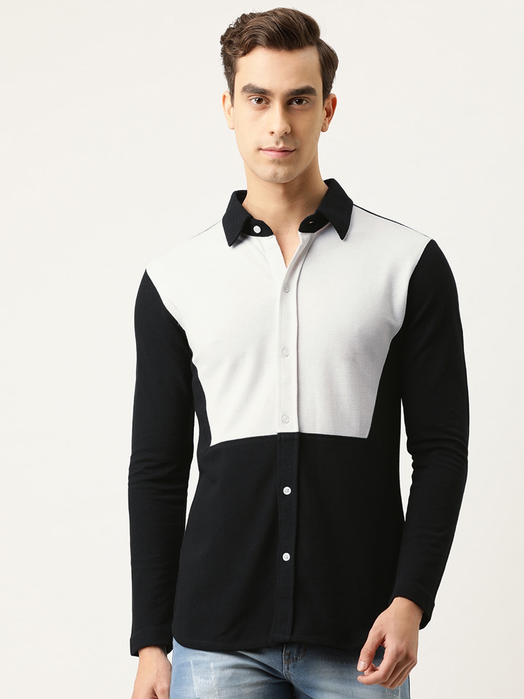 

Campus Sutra Men Black & White Regular Fit Colourblocked Casual Shirt