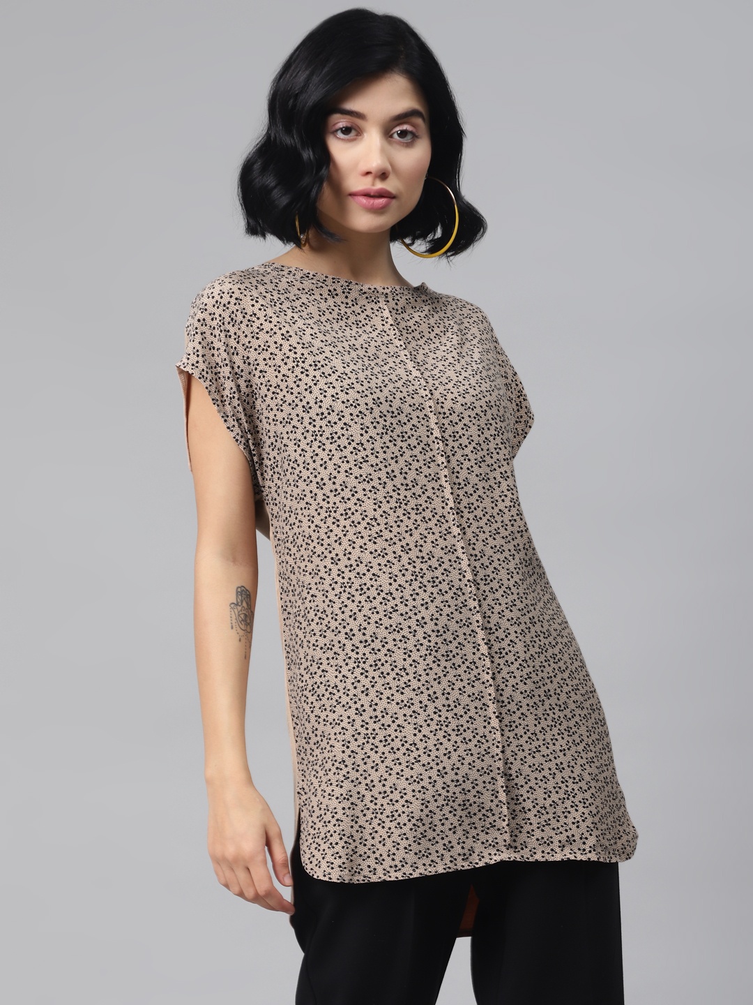 

Marks & Spencer Beige & Black Floral Printed Top
