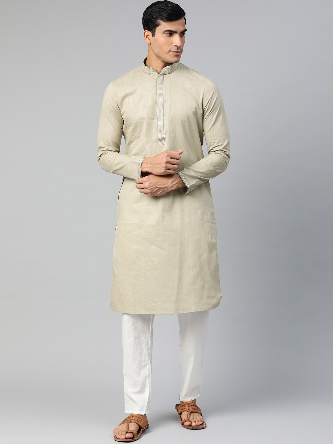 

Manthan Men Grey Solid Straight Kurta