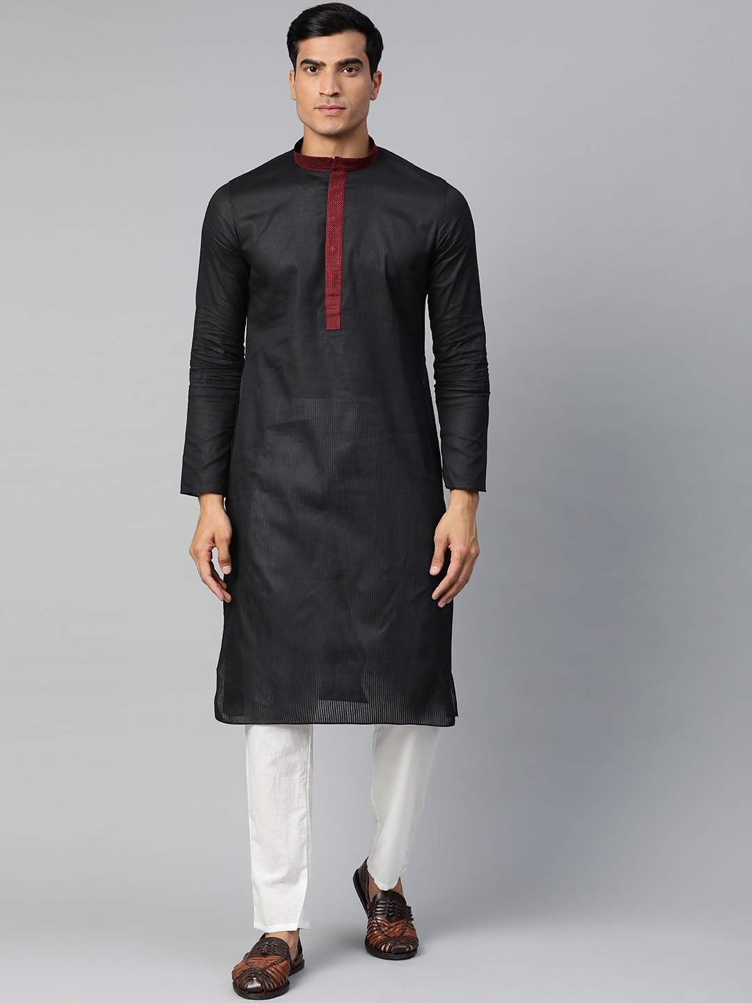 

Manthan Men Black Striped Straight Kurta with Thread Work Detail