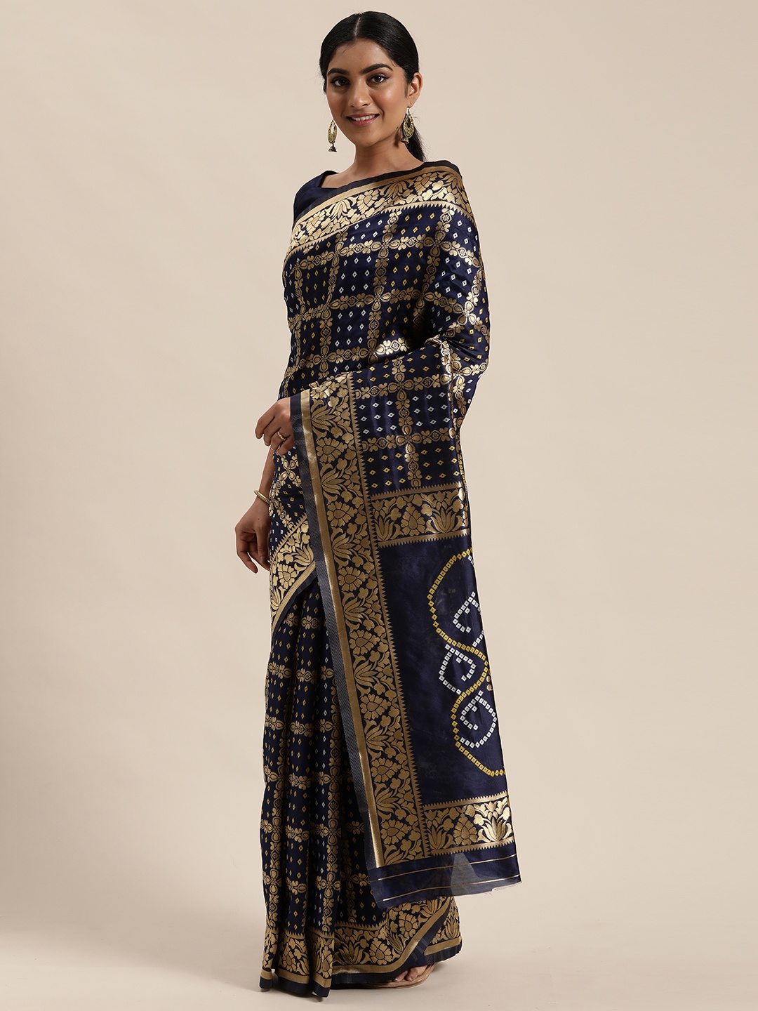

Mitera Navy Blue & Gold-Toned Checked Bandhani Saree