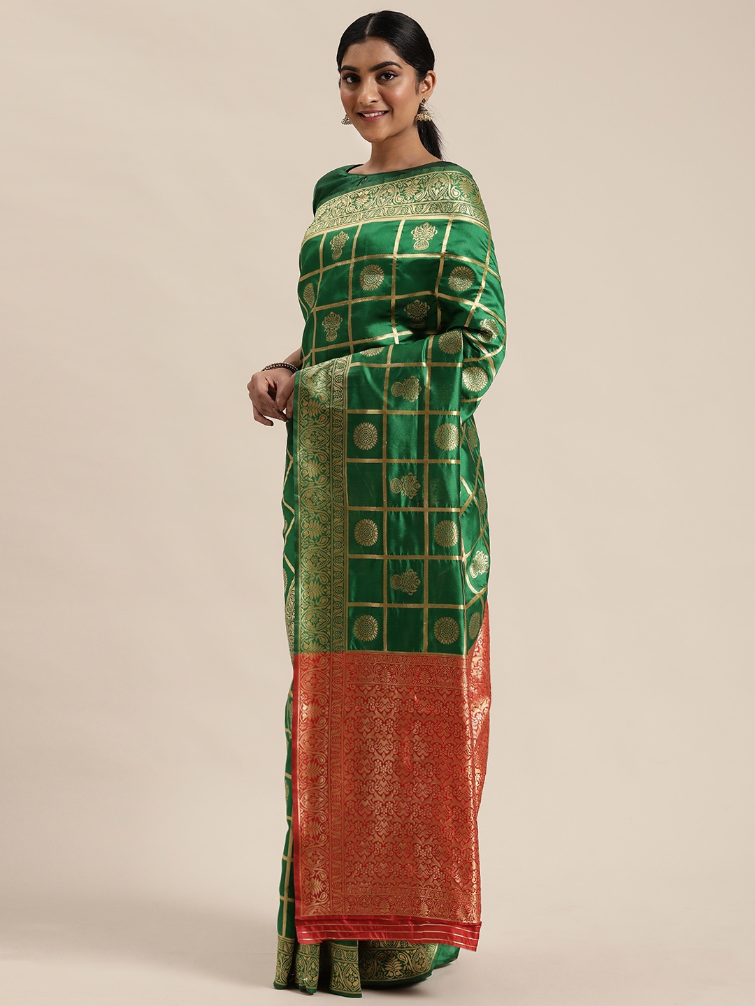 

Mitera Green & Gold-Toned Checked Banarasi Saree