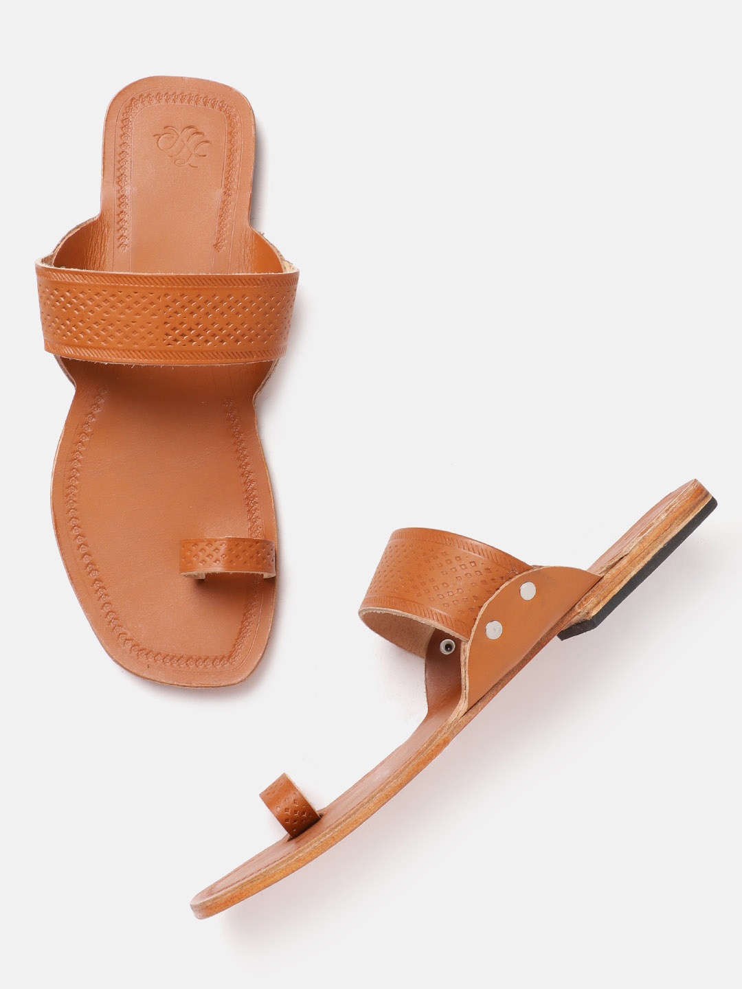 

House of Pataudi Women Tan Brown Laser Cut Handcrafted One Toe Flats