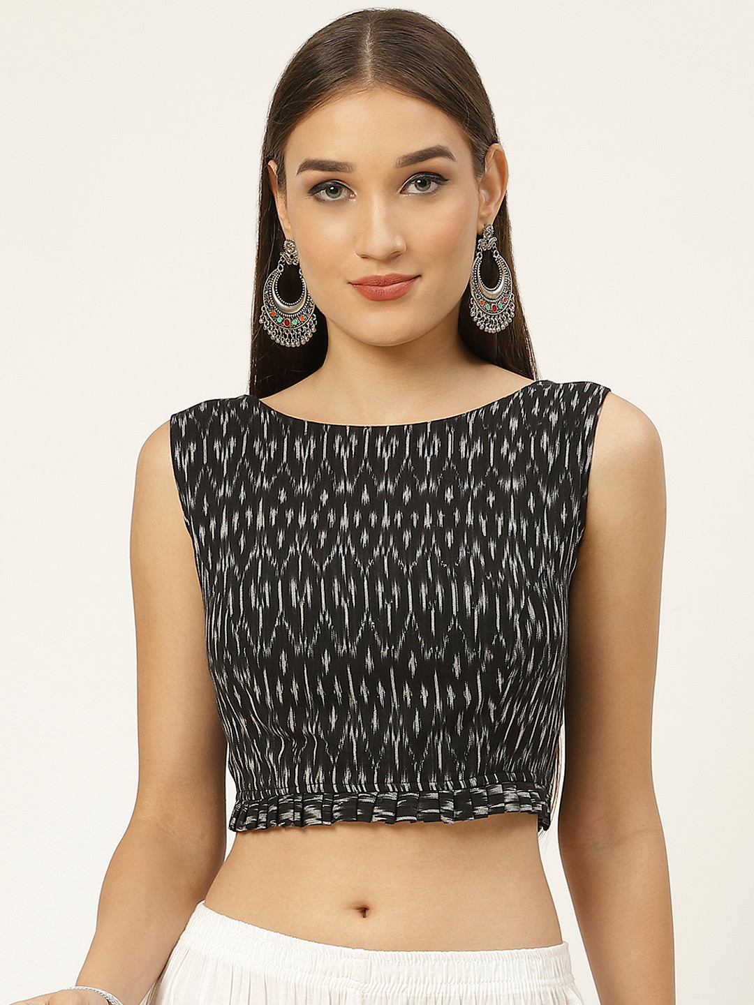 

Studio Shringaar Women Black & White Ikat Print Pure Cotton Saree Blouse With Pleat Detail